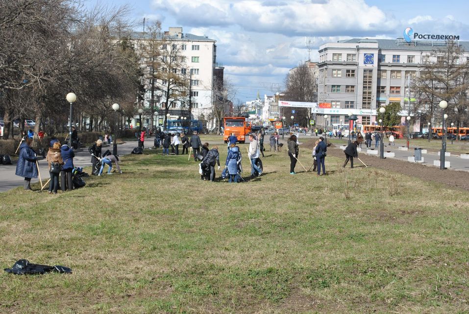 «Много «бычков» и старой листвы». Мэр Нижнего Новгорода вышел на субботник. ФОТО
4 «Много «бычков» и старой листвы». Мэр Нижнего Новгорода вышел на субботник. ФОТО
4