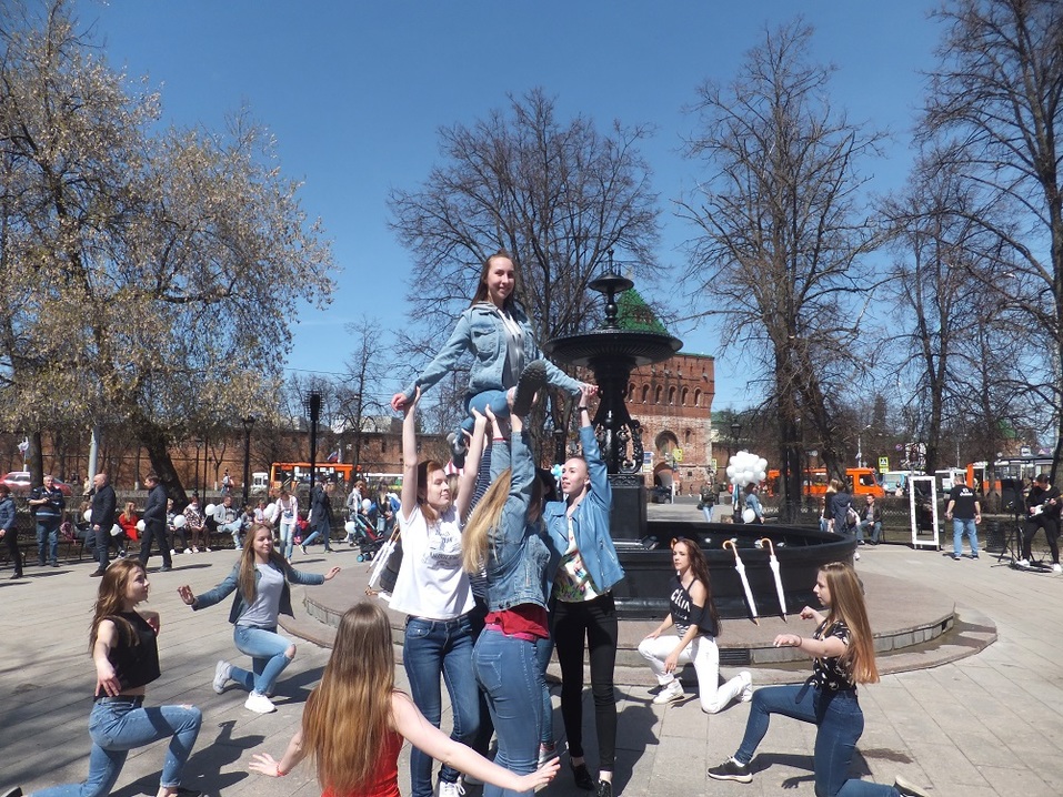 «В черном цвете». Как открывали центральный фонтан Нижнего Новгорода. ФОТО 3 «В черном цвете». Как открывали центральный фонтан Нижнего Новгорода. ФОТО 3