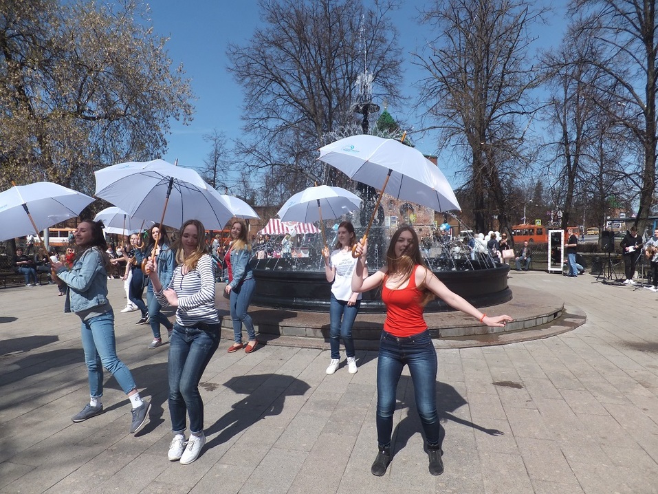 «В черном цвете». Как открывали центральный фонтан Нижнего Новгорода. ФОТО 4 «В черном цвете». Как открывали центральный фонтан Нижнего Новгорода. ФОТО 4