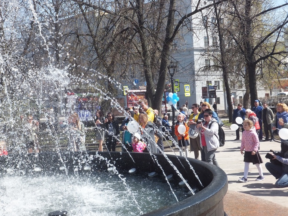 «В черном цвете». Как открывали центральный фонтан Нижнего Новгорода. ФОТО 6 «В черном цвете». Как открывали центральный фонтан Нижнего Новгорода. ФОТО 6