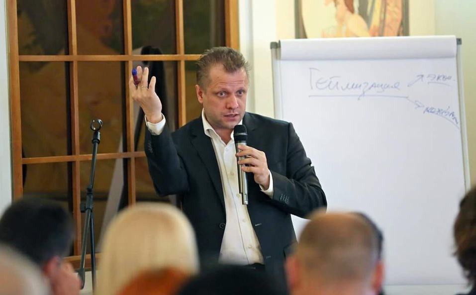 «Знаешь двух хороших людей? Познакомь их». Павел Неверов в воспоминаниях друзей 8 «Знаешь двух хороших людей? Познакомь их». Павел Неверов в воспоминаниях друзей 8