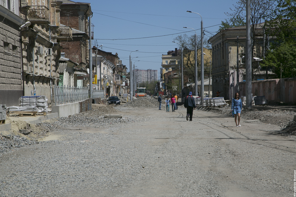 Успеть любой ценой: Как идет реконструкция улицы Станиславского в Ростове 1 Успеть любой ценой: Как идет реконструкция улицы Станиславского в Ростове 1