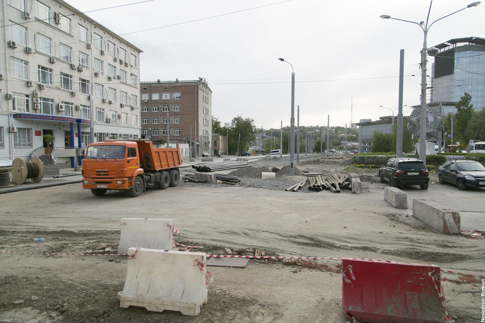 Успеть любой ценой: Как идет реконструкция улицы Станиславского в Ростове 11 Успеть любой ценой: Как идет реконструкция улицы Станиславского в Ростове 11