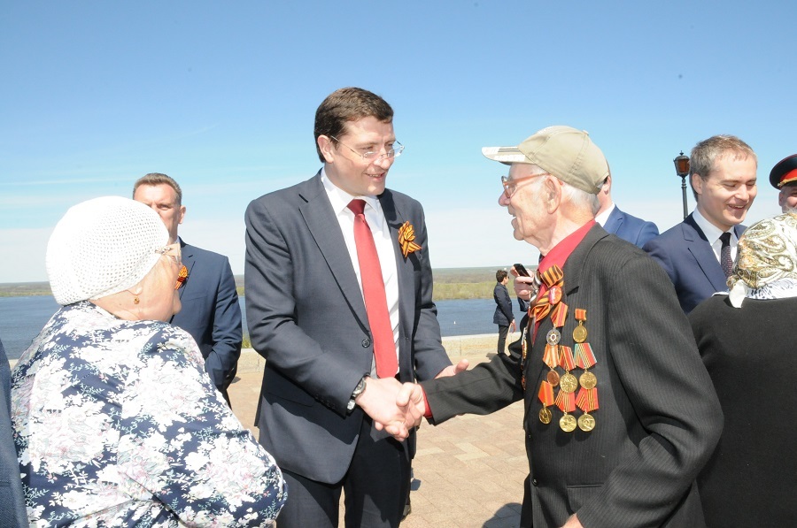 «Бессмертный полк» в Нижегородской области собрал 120 тыс. человек 4 «Бессмертный полк» в Нижегородской области собрал 120 тыс. человек 4