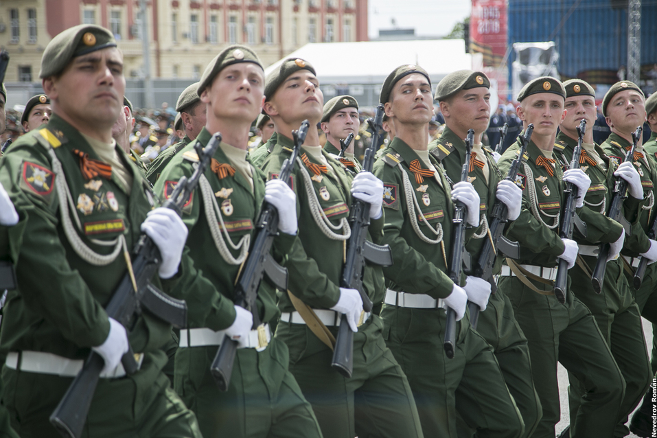 В Ростове состоялся Парад Победы ФОТОРЕПОРТАЖ 7 В Ростове состоялся Парад Победы ФОТОРЕПОРТАЖ 7
