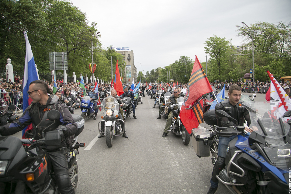 В Ростове состоялся Парад Победы ФОТОРЕПОРТАЖ 19 В Ростове состоялся Парад Победы ФОТОРЕПОРТАЖ 19