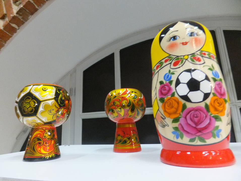 «Хохломская роспись» презентовала сувенирную продукцию к ЧМ-2018. ФОТОРЕПОРТАЖ 1 «Хохломская роспись» презентовала сувенирную продукцию к ЧМ-2018. ФОТОРЕПОРТАЖ 1