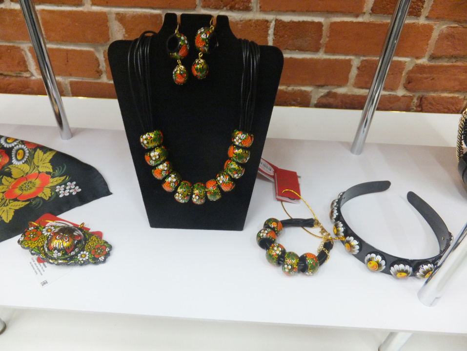 «Хохломская роспись» презентовала сувенирную продукцию к ЧМ-2018. ФОТОРЕПОРТАЖ 7 «Хохломская роспись» презентовала сувенирную продукцию к ЧМ-2018. ФОТОРЕПОРТАЖ 7