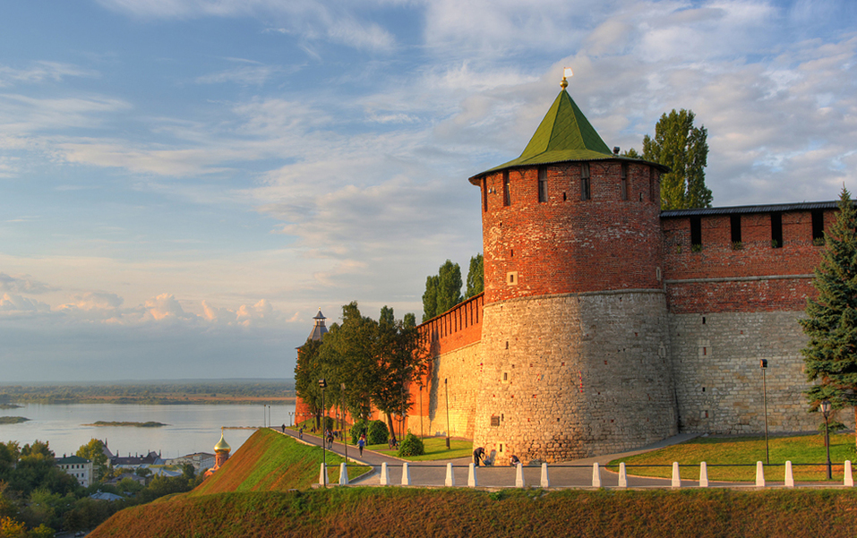 Дайджест DK.RU: индустриальный комплекс, парад Победы и синий забор на Нижневолжской 6 Дайджест DK.RU: индустриальный комплекс, парад Победы и синий забор на Нижневолжской 6