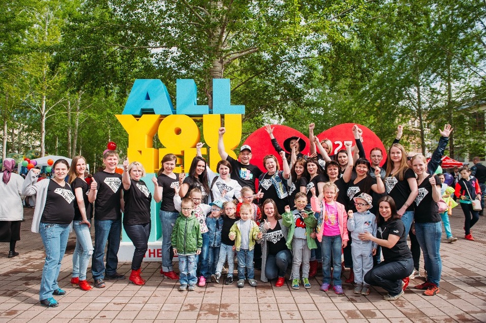 Как превратить рабочую окраину в уральский Вудсток. Рецепт Веры Белоус
1 Как превратить рабочую окраину в уральский Вудсток. Рецепт Веры Белоус
1