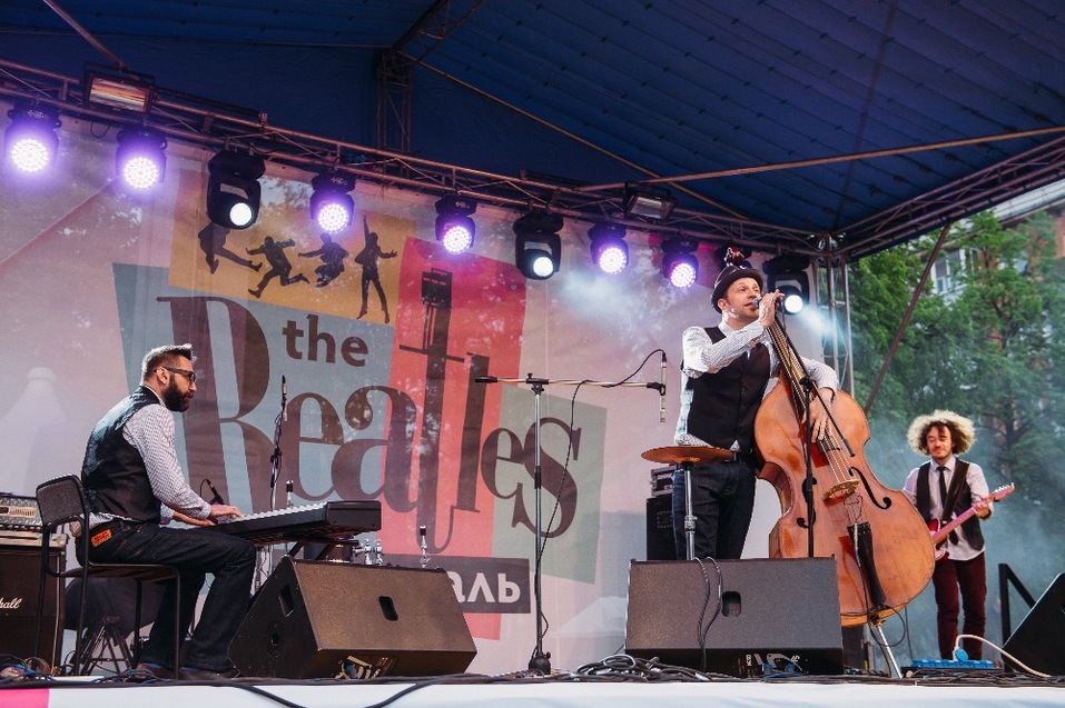 Как превратить рабочую окраину в уральский Вудсток. Рецепт Веры Белоус
4 Как превратить рабочую окраину в уральский Вудсток. Рецепт Веры Белоус
4