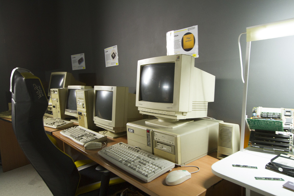 «Сервер отапливал весь этаж». Как устроен музей винтажных компьютеров в Екатеринбурге 2 «Сервер отапливал весь этаж». Как устроен музей винтажных компьютеров в Екатеринбурге 2