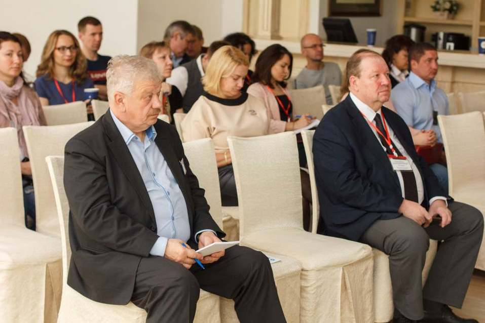 «Инвестировать в отдельные идеи, а не в рынок в целом». Советы новосибирских экспертов 9 «Инвестировать в отдельные идеи, а не в рынок в целом». Советы новосибирских экспертов 9