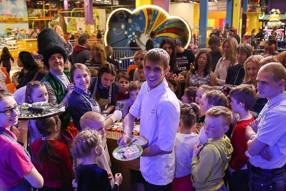 Талантливым детям Красноярска вручили премию «Маленький человек года»
11 Талантливым детям Красноярска вручили премию «Маленький человек года»
11