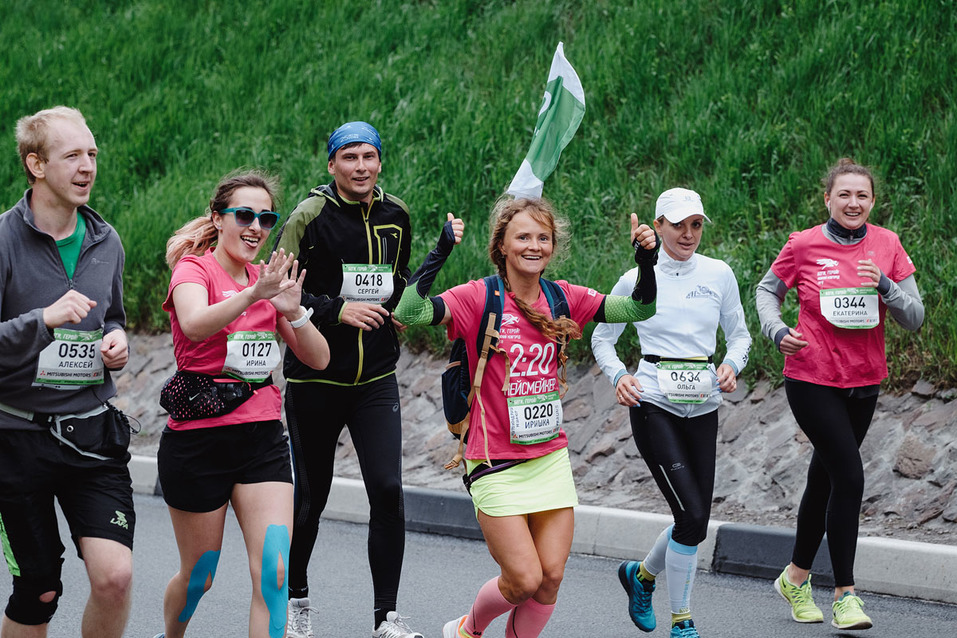 «Пыхтели, но бежали». В Нижнем Новгороде прошел четвертый полумарафон «Беги, герой!». ФОТО 5 «Пыхтели, но бежали». В Нижнем Новгороде прошел четвертый полумарафон «Беги, герой!». ФОТО 5