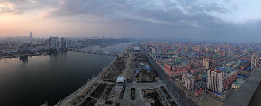 «3 евро за мегабайт трафика, автограф Майкла Джордана и айфоны». Банкир о поездке в КНДР 5 «3 евро за мегабайт трафика, автограф Майкла Джордана и айфоны». Банкир о поездке в КНДР 5