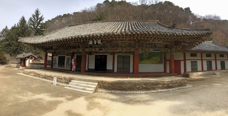 «3 евро за мегабайт трафика, автограф Майкла Джордана и айфоны». Банкир о поездке в КНДР 9 «3 евро за мегабайт трафика, автограф Майкла Джордана и айфоны». Банкир о поездке в КНДР 9