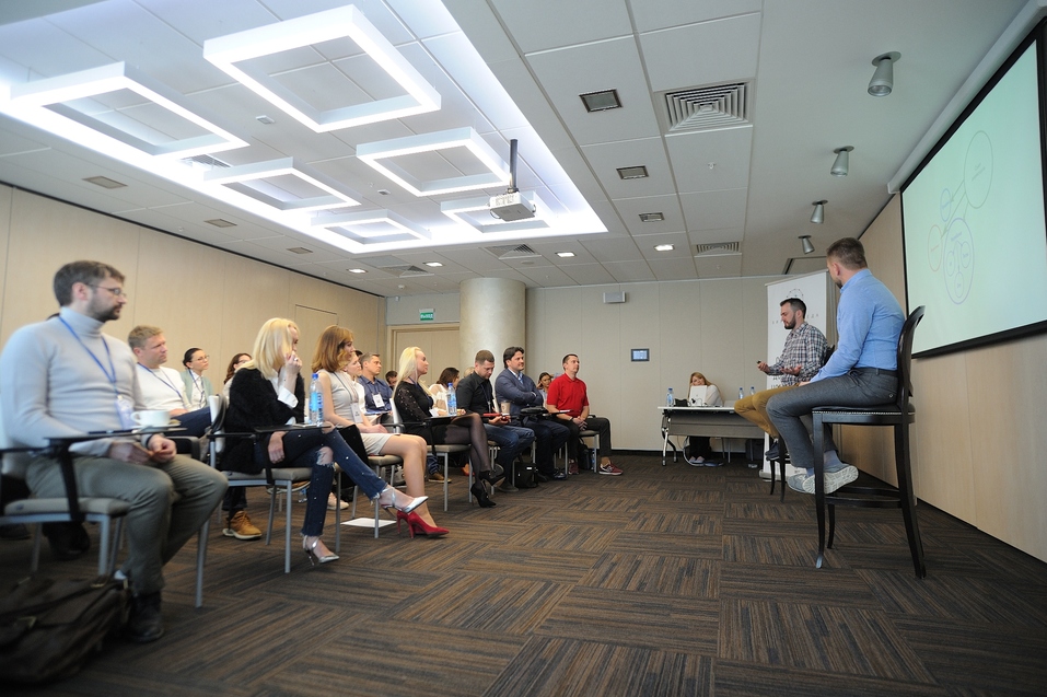 «У нас не платят процент с продаж». Евгений Кобзев — о холакратии и бирюзовых компаниях 1 «У нас не платят процент с продаж». Евгений Кобзев — о холакратии и бирюзовых компаниях 1