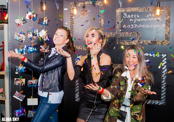 Всем - семь! Радиостанции «Серебряный Дождь – Красноярск» исполнилось 7 лет
2 Всем - семь! Радиостанции «Серебряный Дождь – Красноярск» исполнилось 7 лет
2