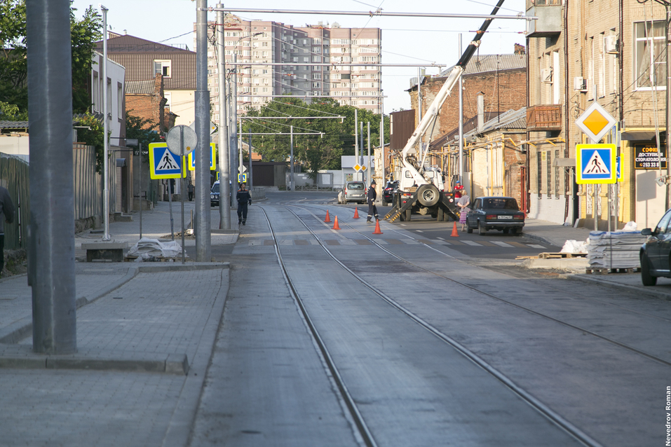 Власти Ростова не успели завершить реконструкцию улицы Станиславского в срок ФОТОРЕПОРТАЖ 1 Власти Ростова не успели завершить реконструкцию улицы Станиславского в срок ФОТОРЕПОРТАЖ 1