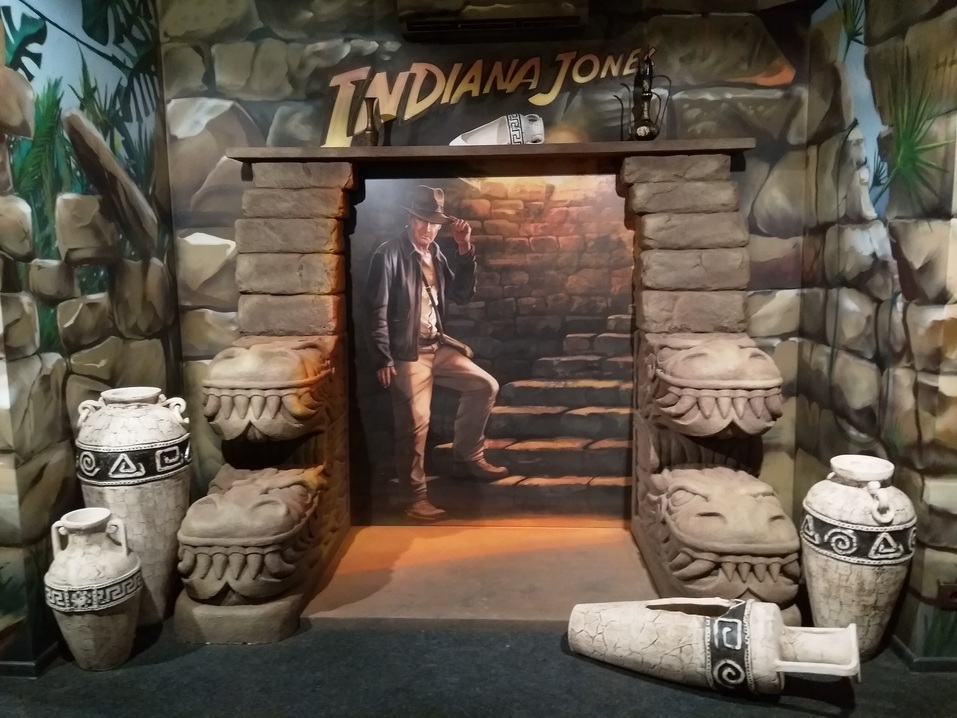 Бывший мэр Архангельска открыл в Ростове «Музей киногероев» ФОТО 3 Бывший мэр Архангельска открыл в Ростове «Музей киногероев» ФОТО 3