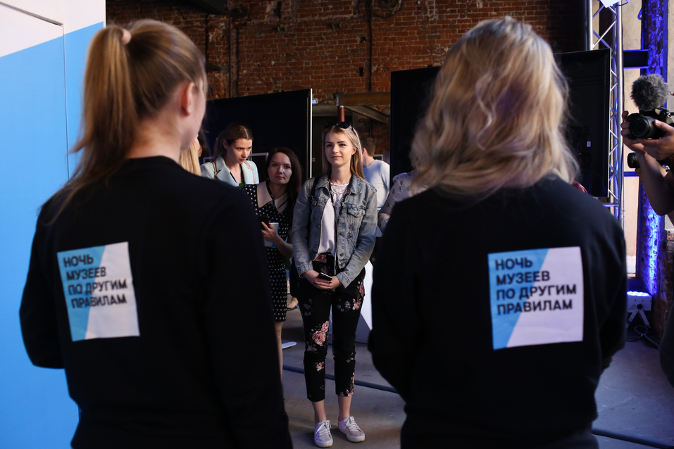 Связь с искусством: что объединяет мобильный интернет и наскальную живопись 3 Связь с искусством: что объединяет мобильный интернет и наскальную живопись 3