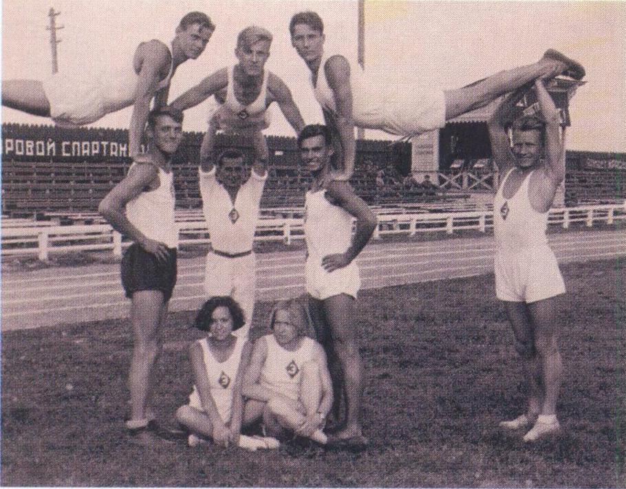 От велодрома до «Екатеринбург-Арены»: сто лет истории главного стадиона города 5 От велодрома до «Екатеринбург-Арены»: сто лет истории главного стадиона города 5
