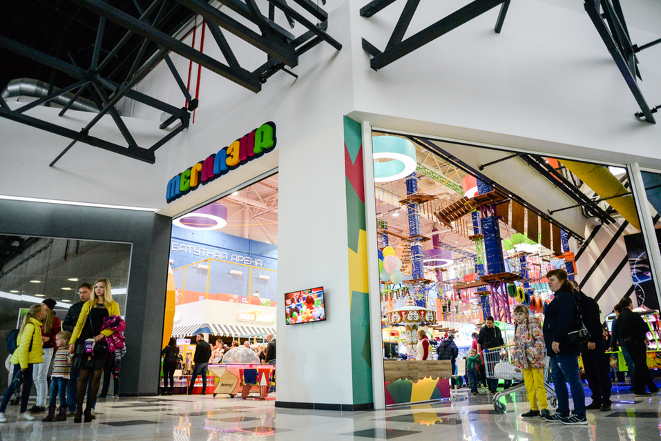 Таких торгово-развлекательных комплексов в городе еще не было 2 Таких торгово-развлекательных комплексов в городе еще не было 2