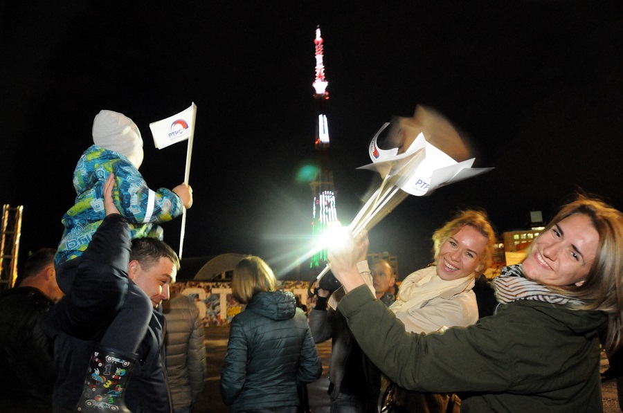 «Побольше бы нам таких проектов». Глеб Никитин зажег нижегородскую телебашню 2 «Побольше бы нам таких проектов». Глеб Никитин зажег нижегородскую телебашню 2