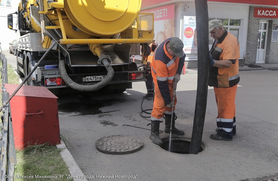 Найдены причины скопления дождевой воды на пересечении улиц Белинского и Ковалихинской 2 Найдены причины скопления дождевой воды на пересечении улиц Белинского и Ковалихинской 2