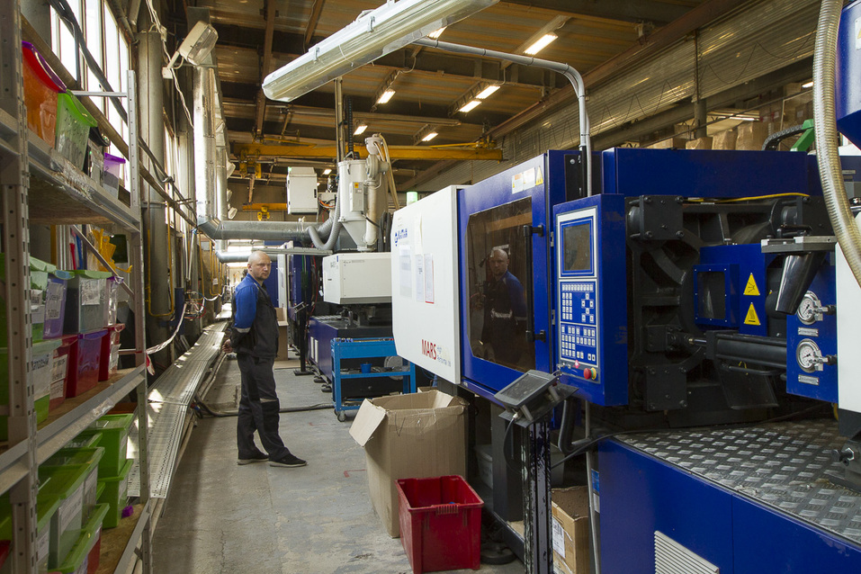 «Проверяю игрушки на внуке». Как «Сима-Ленд» производит мыльные пузыри и велосипеды 2 «Проверяю игрушки на внуке». Как «Сима-Ленд» производит мыльные пузыри и велосипеды 2