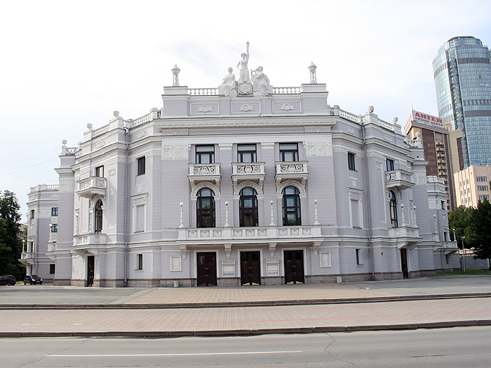 От Вики Цыгановой до Эмира Кустурицы. Кого послушать и куда сходить на Ural Music Night 3 От Вики Цыгановой до Эмира Кустурицы. Кого послушать и куда сходить на Ural Music Night 3