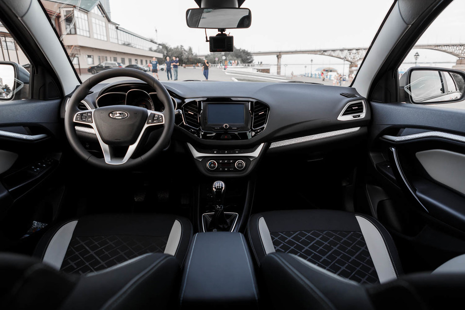 Выпустили, потому что могли. Тест-драйв Lada Vesta Cross 5 Выпустили, потому что могли. Тест-драйв Lada Vesta Cross 5