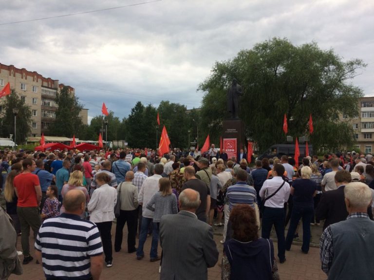 «Плати, работай, умирай!». Нижегородцы в третий раз выступили против пенсионной реформы 1 «Плати, работай, умирай!». Нижегородцы в третий раз выступили против пенсионной реформы 1