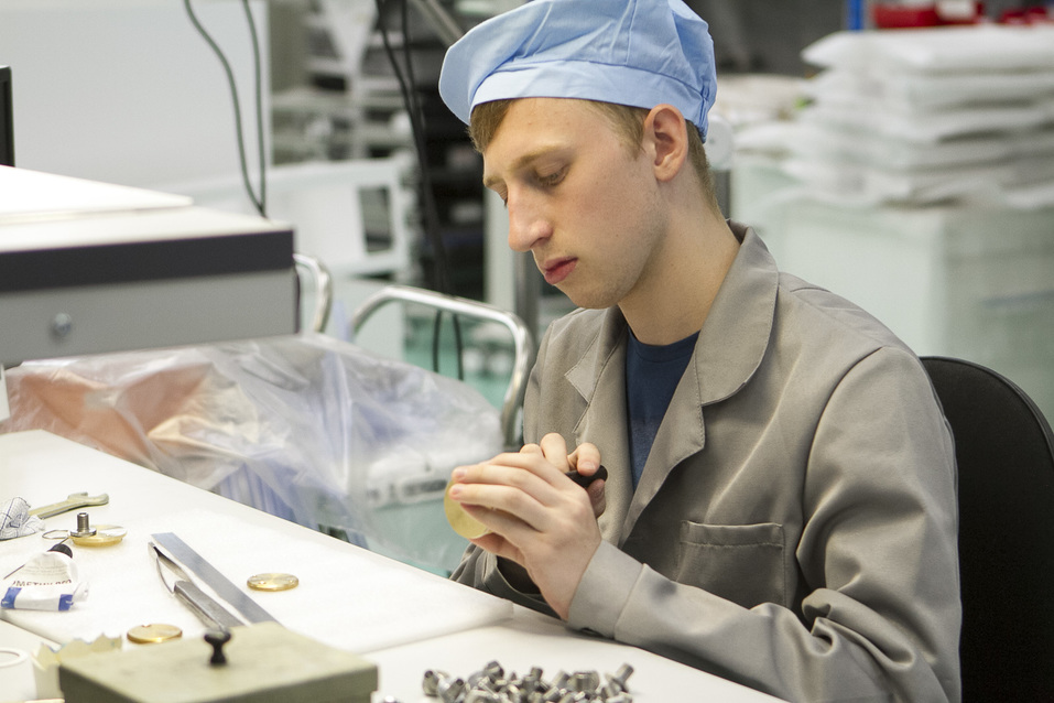 Как заработать на первой помощи. На улицах и в метро установят уральские дефибрилляторы 9 Как заработать на первой помощи. На улицах и в метро установят уральские дефибрилляторы 9