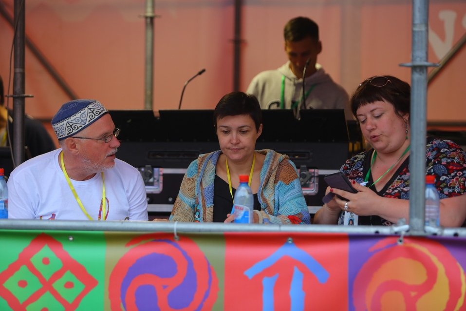 Драйв и дзен в Шушенском: зачем 30 тысяч человек поехали в глубинку
5 Драйв и дзен в Шушенском: зачем 30 тысяч человек поехали в глубинку
5