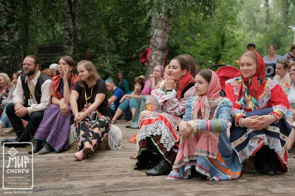 Драйв и дзен в Шушенском: зачем 30 тысяч человек поехали в глубинку
7 Драйв и дзен в Шушенском: зачем 30 тысяч человек поехали в глубинку
7