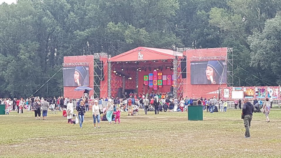 Драйв и дзен в Шушенском: зачем 30 тысяч человек поехали в глубинку
12 Драйв и дзен в Шушенском: зачем 30 тысяч человек поехали в глубинку
12