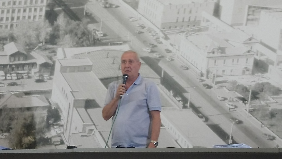 «Это мышиная возня политиков». Как в Челябинске сквер избавили от строительства кафе 2 «Это мышиная возня политиков». Как в Челябинске сквер избавили от строительства кафе 2