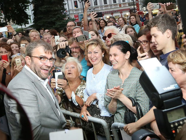 Дайджест DK.RU: импортозамещение, утверждение Бабича, отельеры подвели итоги мундиаля 6 Дайджест DK.RU: импортозамещение, утверждение Бабича, отельеры подвели итоги мундиаля 6