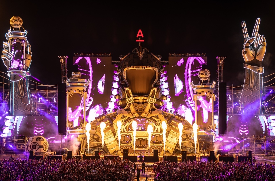 Под Нижним Новгородом завершился юбилейный фестиваль
Alfa Future People 2018
3 Под Нижним Новгородом завершился юбилейный фестиваль
Alfa Future People 2018
3