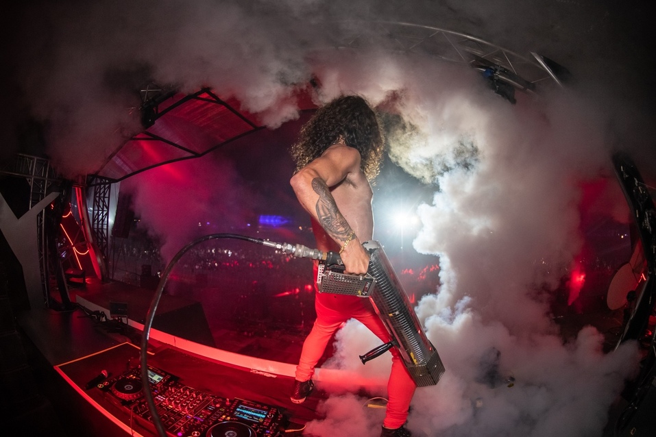 Под Нижним Новгородом завершился юбилейный фестиваль
Alfa Future People 2018
9 Под Нижним Новгородом завершился юбилейный фестиваль
Alfa Future People 2018
9