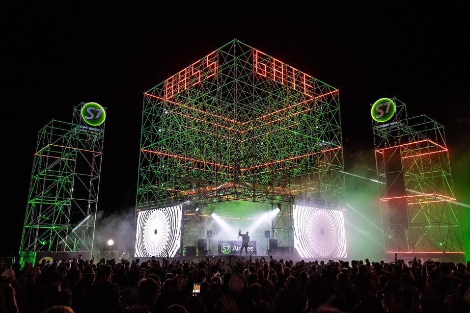 Под Нижним Новгородом завершился юбилейный фестиваль
Alfa Future People 2018
5 Под Нижним Новгородом завершился юбилейный фестиваль
Alfa Future People 2018
5