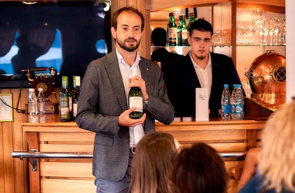 В Красноярске прошла речная прогулка «She's Mercedes» 3 В Красноярске прошла речная прогулка «She's Mercedes» 3