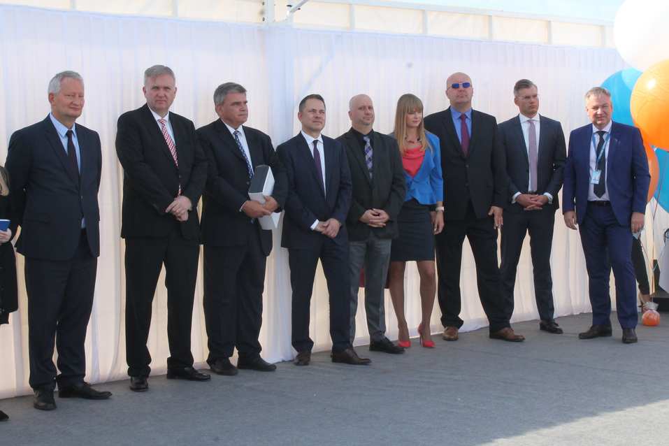 В Толмачёво заложили камень для строительства фабрики бортового питания 7 В Толмачёво заложили камень для строительства фабрики бортового питания 7