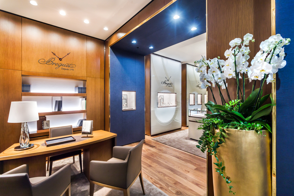 Высокое часовое искусство в России: магазин-музей Breguet в ГУМе 3 Высокое часовое искусство в России: магазин-музей Breguet в ГУМе 3