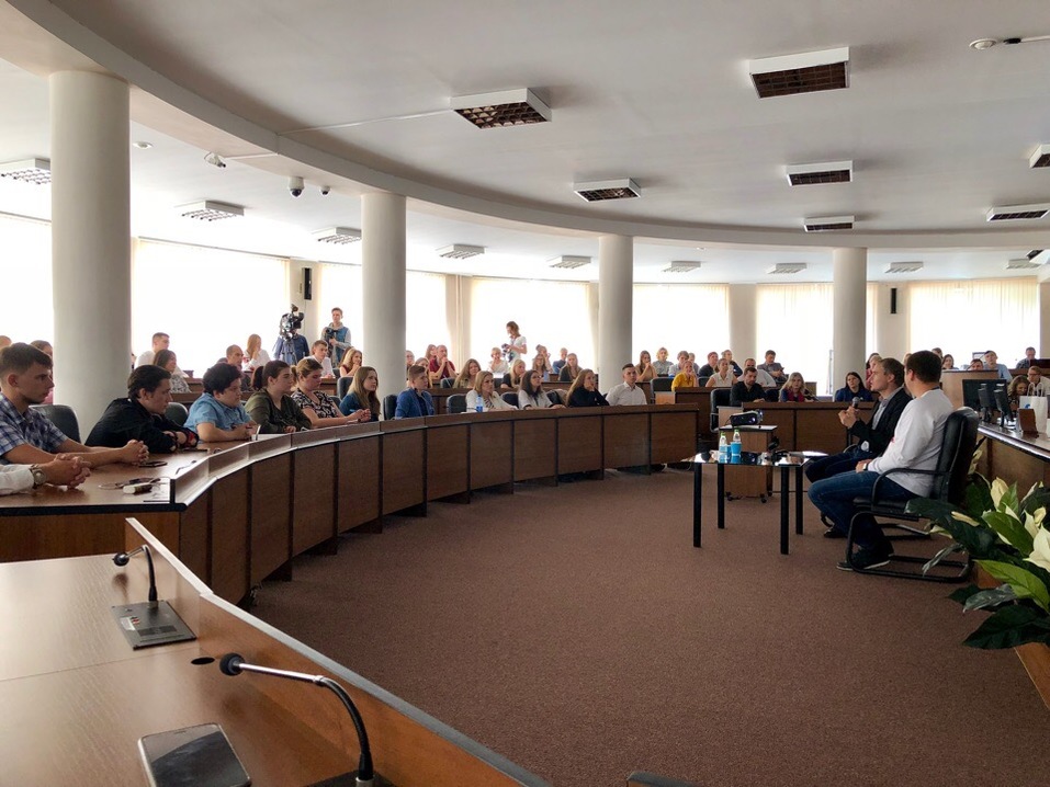 Владимир Панов обсудил с участниками фестиваля «Высота» развитие общественных пространств 1 Владимир Панов обсудил с участниками фестиваля «Высота» развитие общественных пространств 1