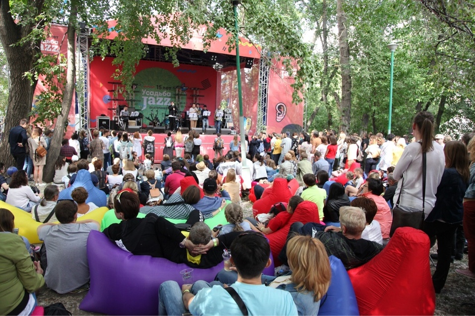 Be Brand Group изменит рекламный рынок. Что ждет спонсоров и продюсеров городских событий? 2 Be Brand Group изменит рекламный рынок. Что ждет спонсоров и продюсеров городских событий? 2