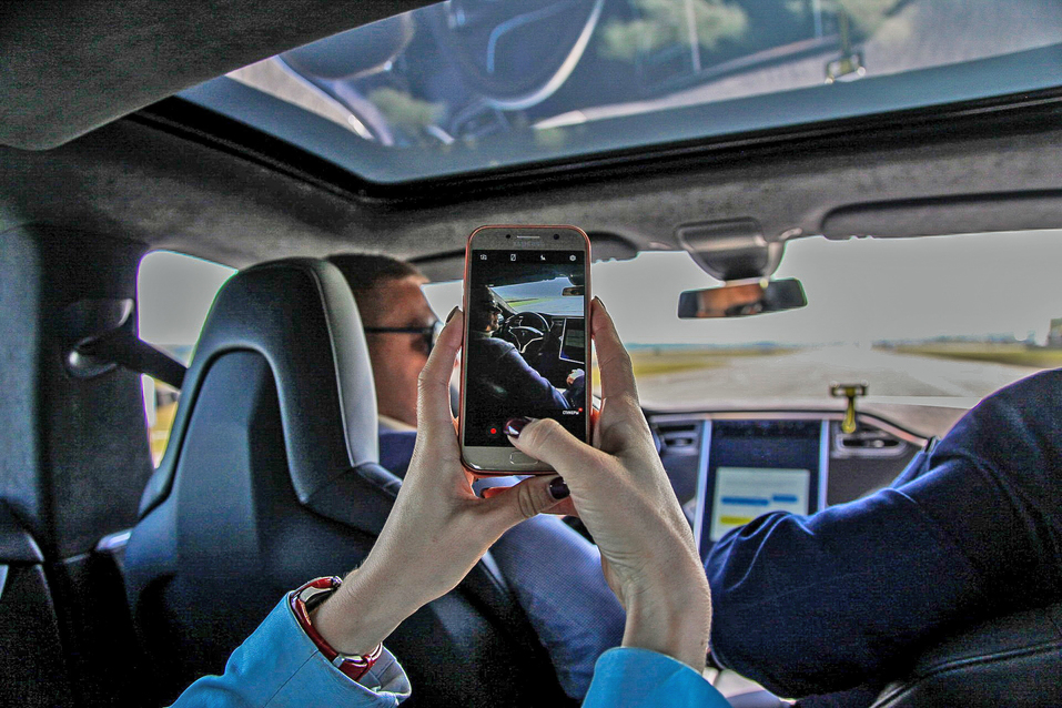 Внутри НЛО: тест-драйв «американской мечты» в Красноярске (видео)
2 Внутри НЛО: тест-драйв «американской мечты» в Красноярске (видео)
2