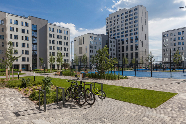 Дворы для детей и зеленые улицы. Когда в Екатеринбурге начнут строить дома, как в Европе? 3 Дворы для детей и зеленые улицы. Когда в Екатеринбурге начнут строить дома, как в Европе? 3